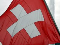 İsviçre'de Müslüman Öğrencilere Tokalaşma Zorunluluğu
