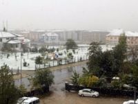 Mevsimin İlk Karı Yağdı