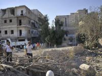 Direnişçiler ve Siviller Halep'i Terk Etmiyor
