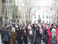 Üniversiteli Müslümanlar Halep İçin Beyazıt’ta Toplandı!