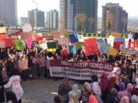 İmam Hatip Ortaokulu Öğrencileri Halepli Kardeşlerini Unutmadılar!