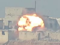 Suriye’de Direnişçiler Esed Güçlerini Füze ile Vurdu! (Video)