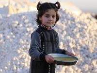 İdlib’de Halepli Ailelere Sıcak Yemek Desteği