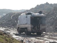 Abluka Altındaki Humusluların Tek Çaresi “Ölüm Yolu”