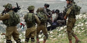 İşgalci İsrail Askerleri 13 Filistinliyi Gözaltına Aldı!