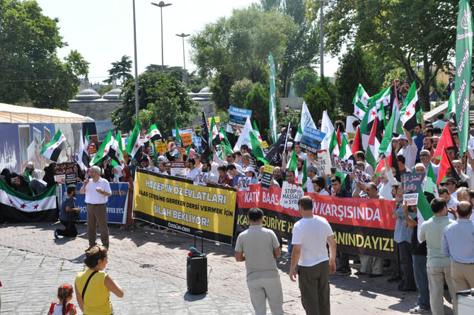 04082012_beyazit_suriye_halep_eylemi-(9).jpg