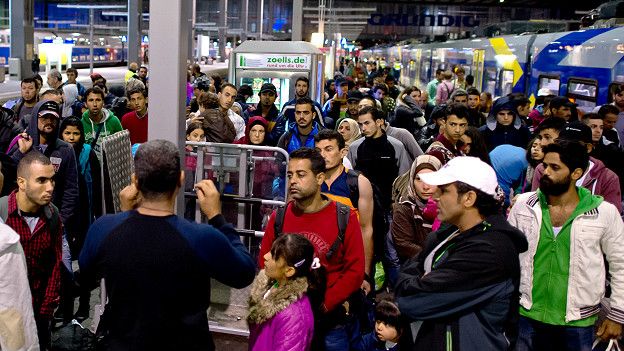 150913174546_sp_migrants_munich_624x351_ap_nocredit.jpg 150913174546_sp_migrants_munich_624x351_ap_nocredit.jpg