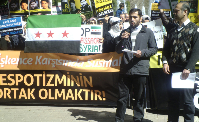 18032012_adana_suriye_eylemi-(6).jpg