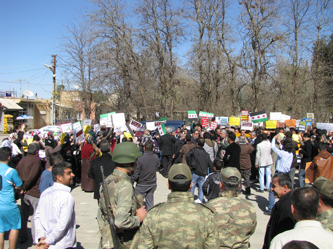 18032012_batman_suriye_eylemi_sinir_kapisi-(3).jpg