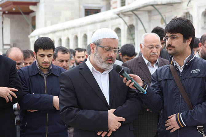 20130405-muhammed_kutub_cenaze_fatih_cami-(2).jpg
