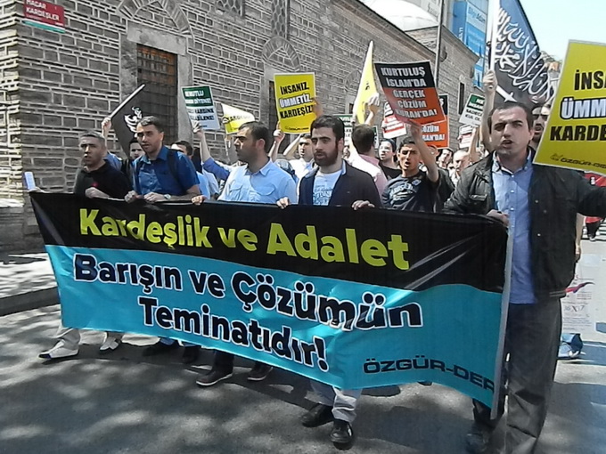 20130427-fatih_cozum_sureci_yuruyusu-03.jpg 20130427-fatih_cozum_sureci_yuruyusu-03.jpg