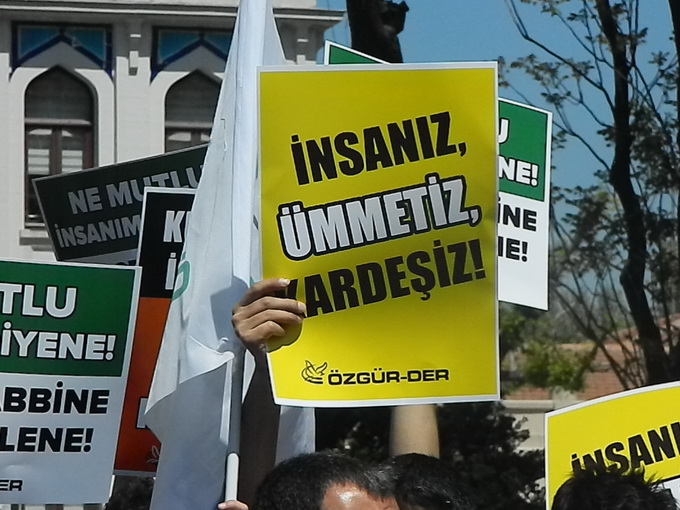 20130427-fatih_cozum_sureci_yuruyusu-12.jpg 20130427-fatih_cozum_sureci_yuruyusu-12.jpg