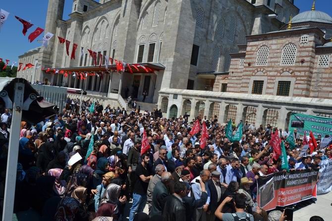 20140516-somagiyabicenaze_fatihcamii-(6).jpg