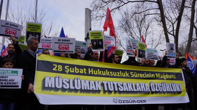 20150228-28-subat-musluman-tutsaklara-ozgurluk-fatih-14.jpg 20150228-28-subat-musluman-tutsaklara-ozgurluk-fatih-14.jpg