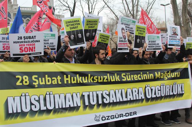 20150228-28-subat-musluman-tutsaklara-ozgurluk-fatih-17.jpg 20150228-28-subat-musluman-tutsaklara-ozgurluk-fatih-17.jpg