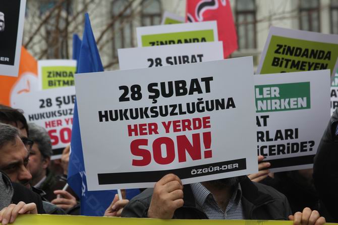 20150228-28-subat-musluman-tutsaklara-ozgurluk-fatih-18.jpg 20150228-28-subat-musluman-tutsaklara-ozgurluk-fatih-18.jpg