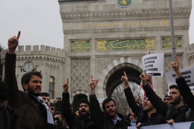 20151208-beyazit-musluman-ogrenciler-11.jpg 20151208-beyazit-musluman-ogrenciler-11.jpg