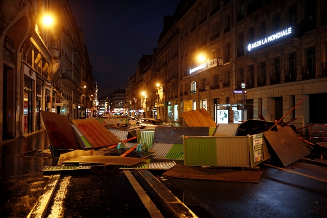 2018-12-02t080428z_272147737_rc1f41e97cb0_rtrmadp_3_france-protests-2.jpg
