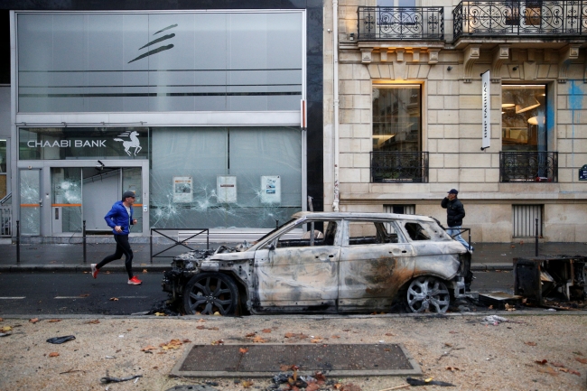 2018-12-02t080428z_272147737_rc1f41e97cb0_rtrmadp_3_france-protests-9.jpg