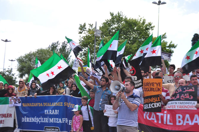 21072012_beyazit_suriye_eylemi-(4).jpg