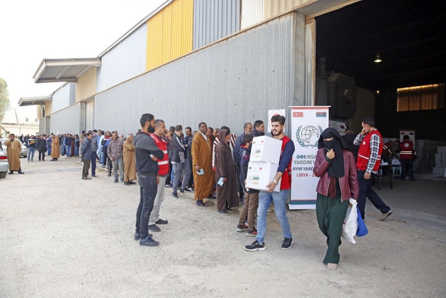 5-bin-libyaliya-insani-yardim9.jpg
