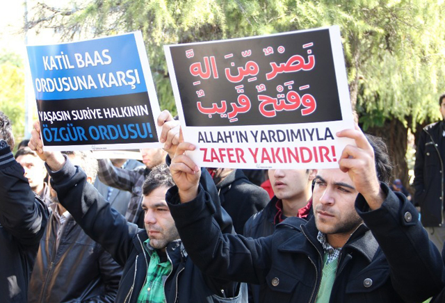 adana_suriye_halkima_destek_eylemi_18022012.jpg adana_suriye_halkima_destek_eylemi_18022012.jpg