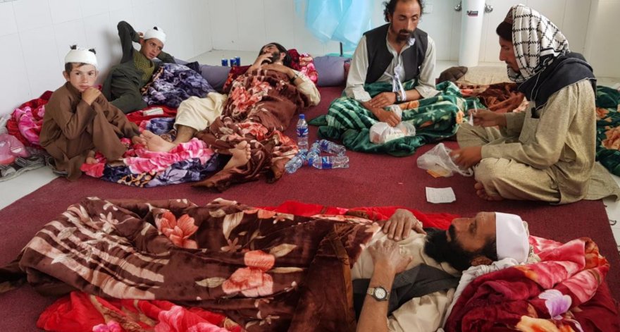 afganistan-deprem-3.jpg