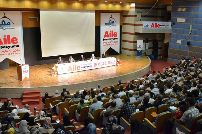 aile_sempozyumu-20140518-03.jpg