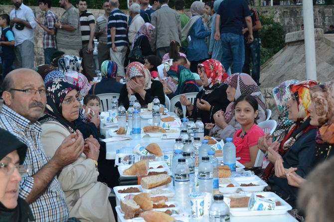 amasya-iftar-20140721-2.jpg amasya-iftar-20140721-2.jpg