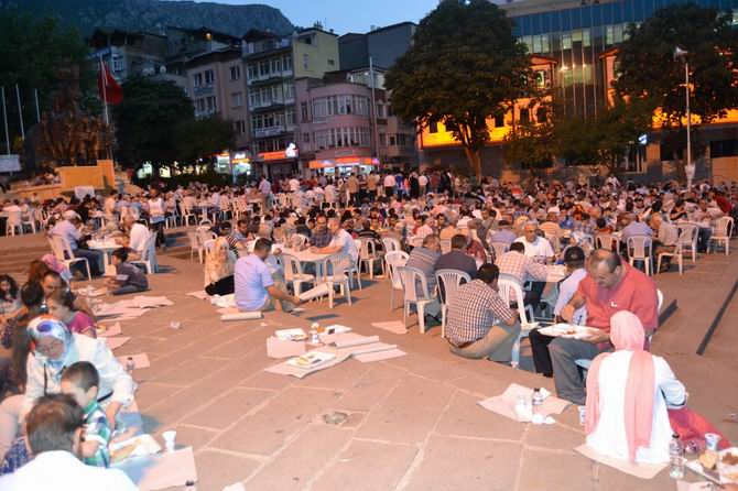 amasya-iftar-20140721-7.jpg amasya-iftar-20140721-7.jpg