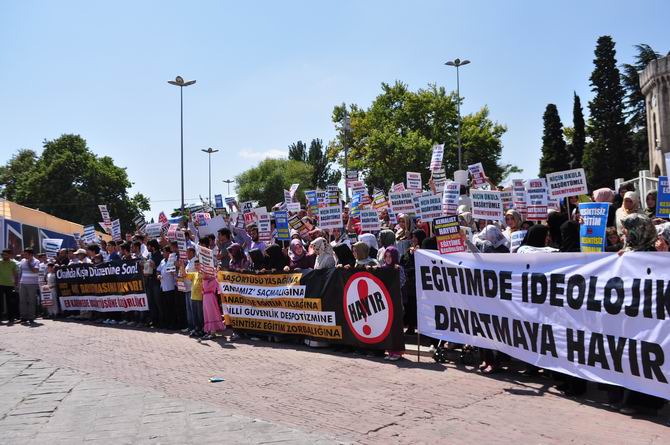 andimiz-eylemi-20110821_04.jpg andimiz-eylemi-20110821_04.jpg