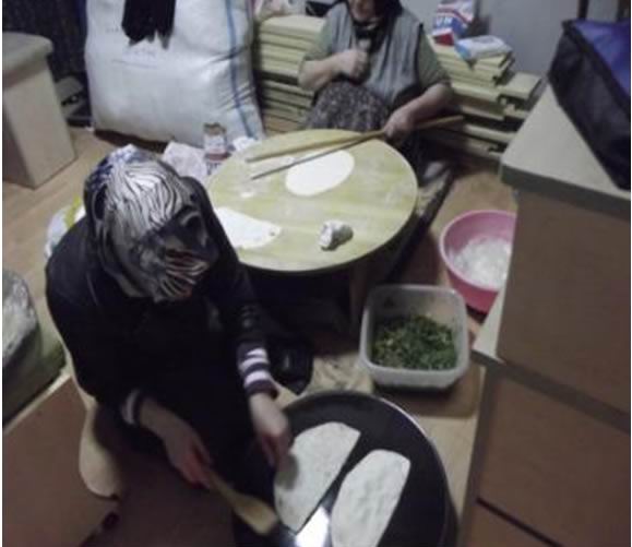 bartin_kermes-20121220-06.jpg bartin_kermes-20121220-06.jpg