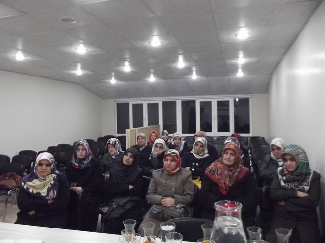bartin_ozgurder_hanimlar_seminer-(1).jpg