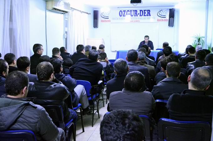 batman-20130223-1.jpg batman-20130223-1.jpg