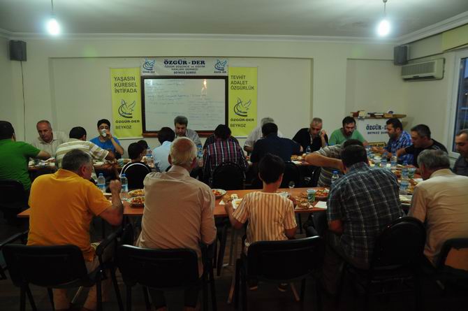 beykoz-iftar-20140712-03.jpg beykoz-iftar-20140712-03.jpg