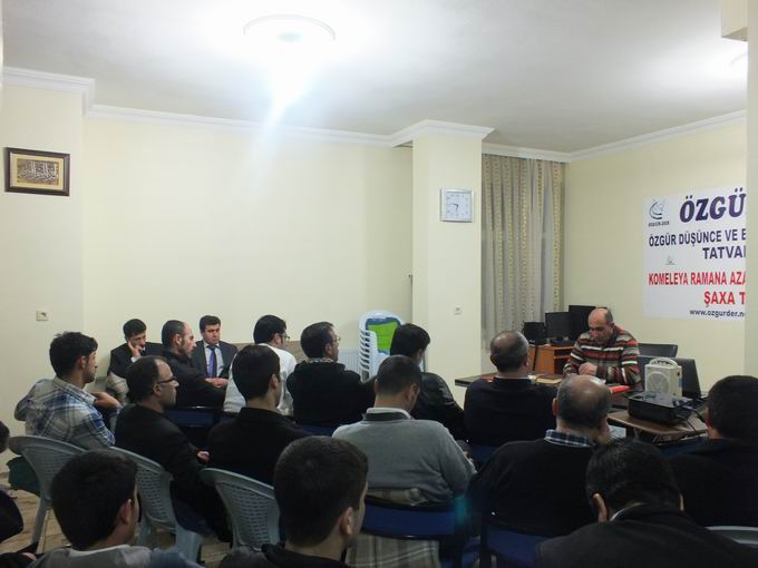 burhan_ucak-20130301-02.jpg burhan_ucak-20130301-02.jpg