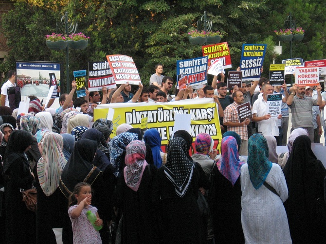 bursa_suriye_eylem_14072012-(6).jpg