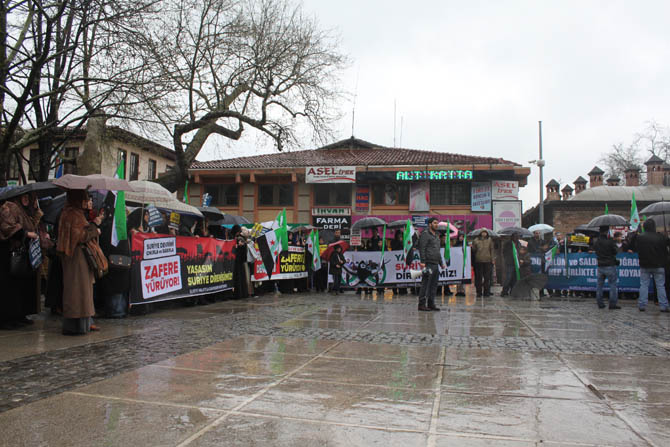 bursa_suriye_eylemi_16032013-(13).jpg