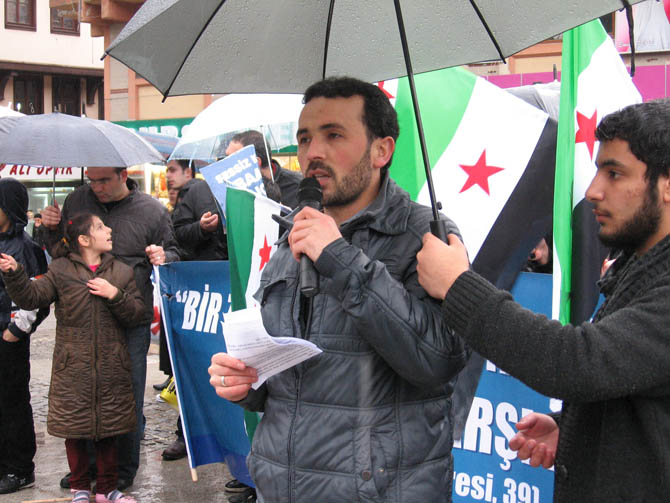 bursa_suriye_eylemi_16032013-(16).jpg