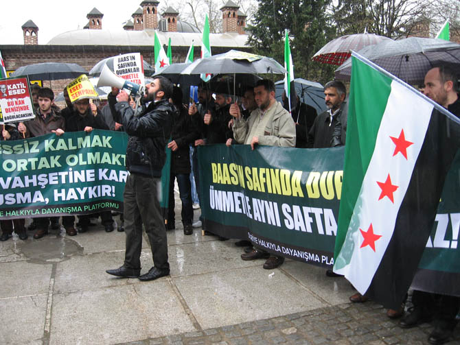 bursa_suriye_eylemi_16032013-(7).jpg
