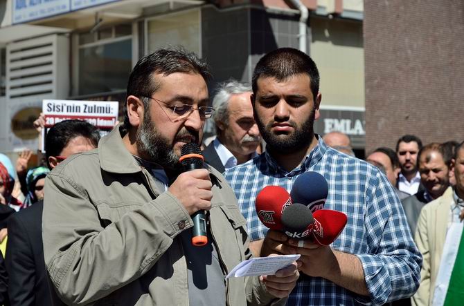 corum-20140411-01.jpg corum-20140411-01.jpg