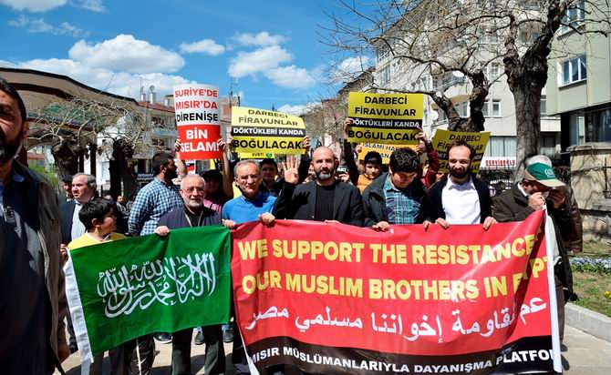 corum-20140411-05.jpg corum-20140411-05.jpg