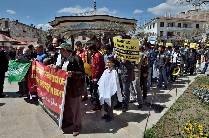 corum-20140411-14.jpg corum-20140411-14.jpg