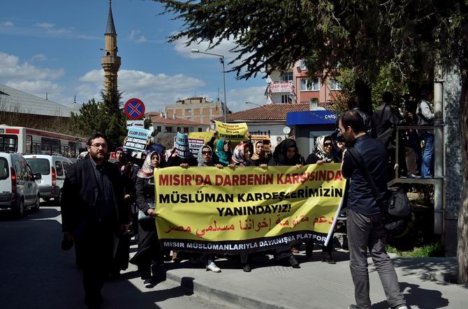 corum-20140411-15.jpg corum-20140411-15.jpg