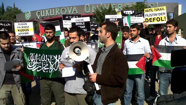 cukurova-universitesi_islami-genclik_gazze-suriye_protesto04.jpg