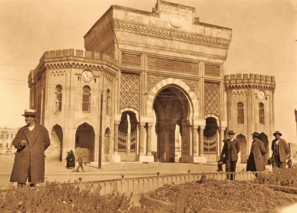 darulfunun-yerine-acilan-universite2.jpg