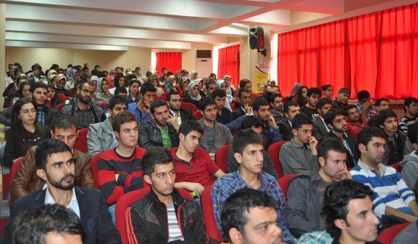 dicle-universitesi_ortadogu-intifadalari-suriye02.jpg