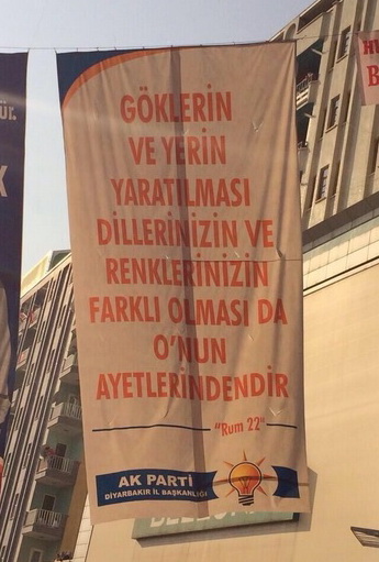 diyarbakir-ak-parti-pankart-ayet-rum-22.jpg