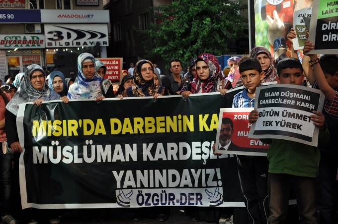 diyarbakir-misireylemi-20130708-11.jpg