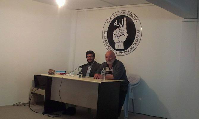 edirne-islam-gencligi-dernegi-faaliyetlerine-basladi-001.jpg